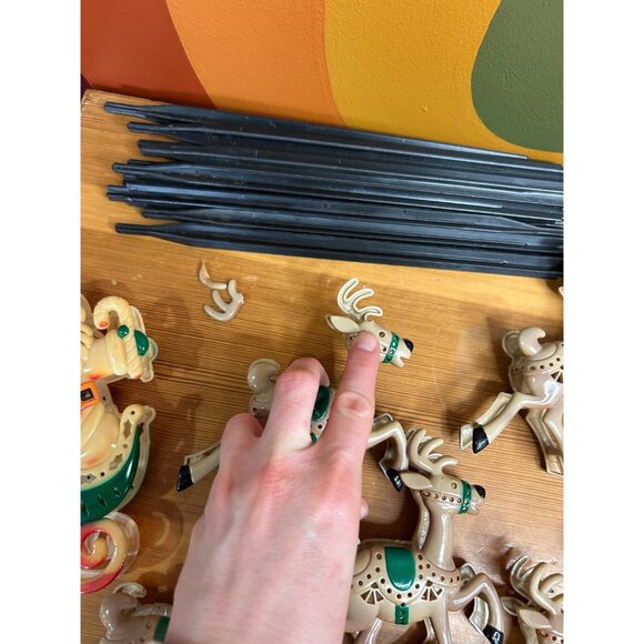 Santa and reindeer sleigh small decoration JYSN light covers - two broken - Picture 2 of 10